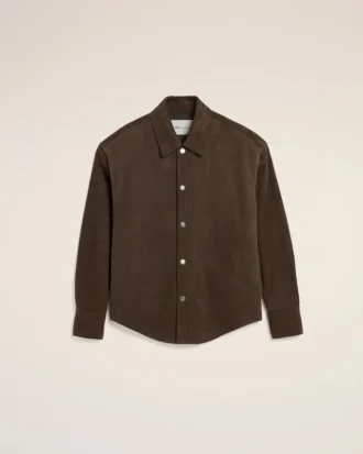 Brun overskjorte i geiteskinn med knapper