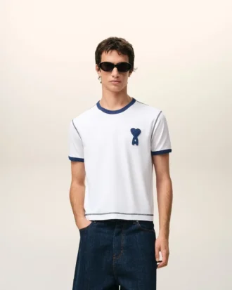Hvit Ami de Coeur T-Shirt med strikket lapp