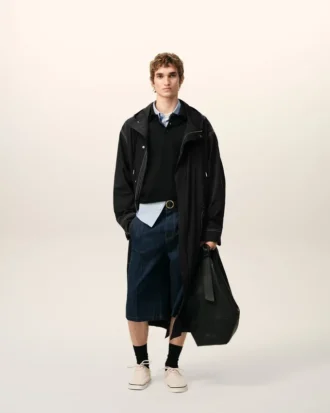 Lang parkas i svart nylon